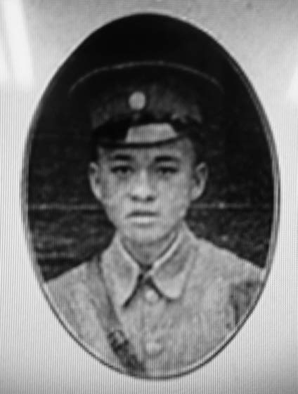 巫尊群
